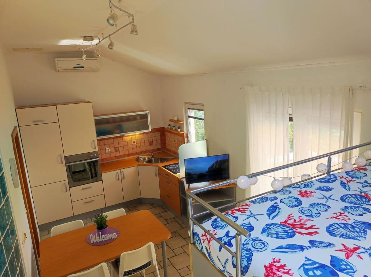 Lavanda Apartment Крк Экстерьер фото