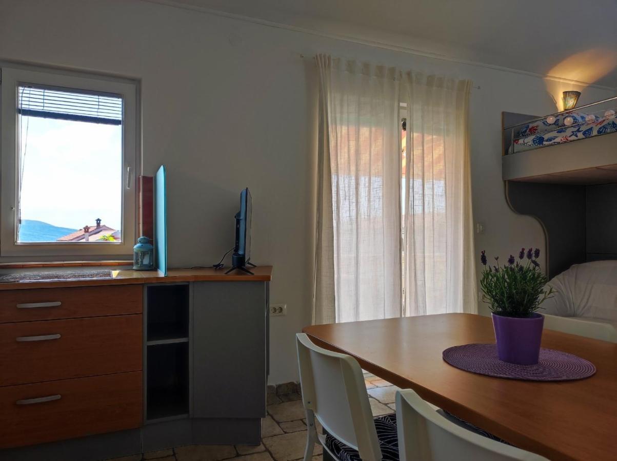 Lavanda Apartment Крк Экстерьер фото