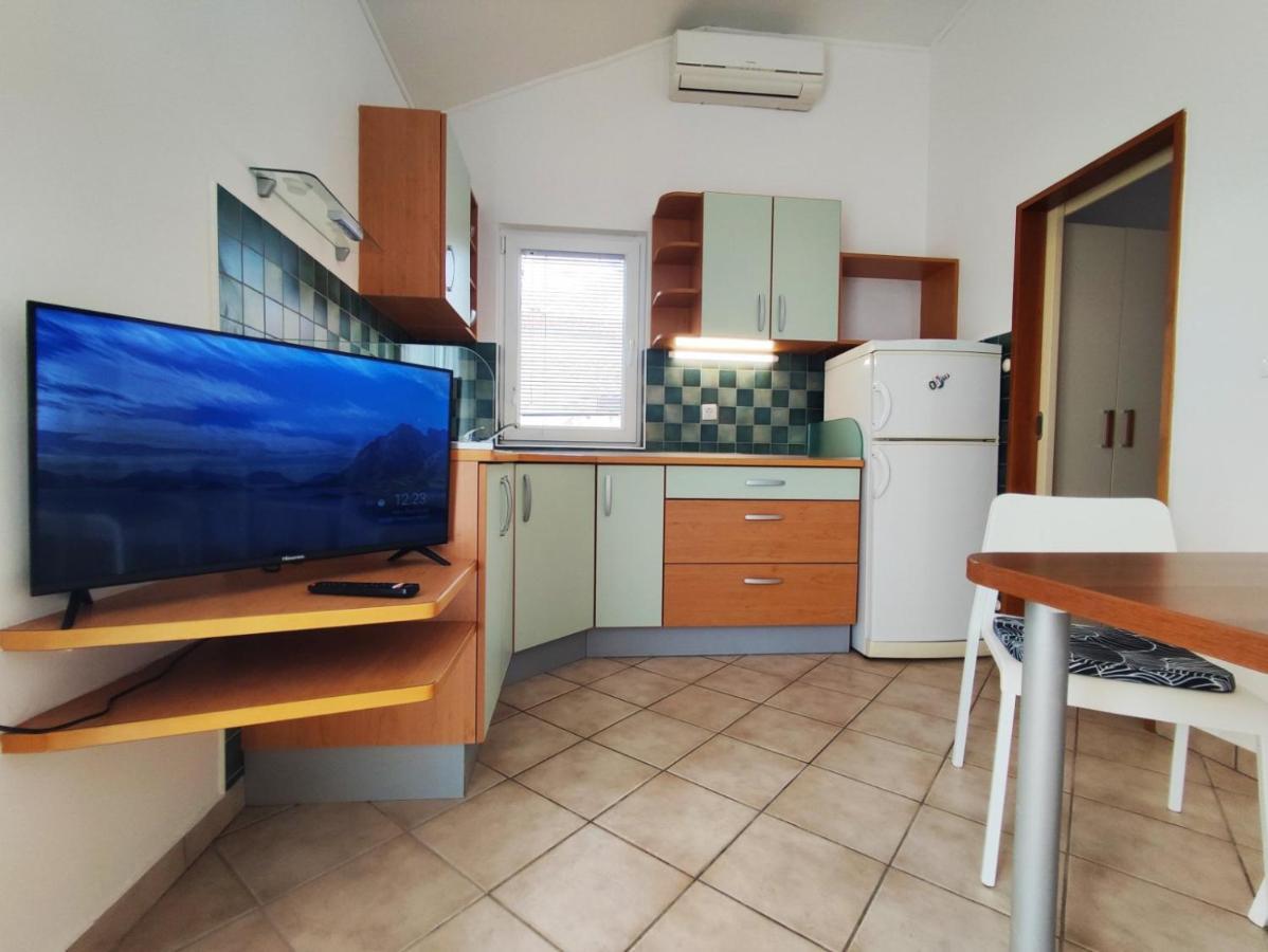 Lavanda Apartment Крк Экстерьер фото