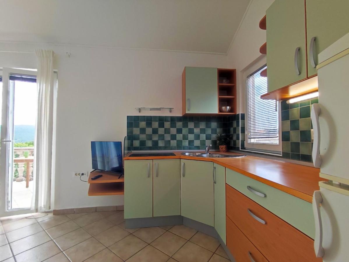 Lavanda Apartment Крк Экстерьер фото